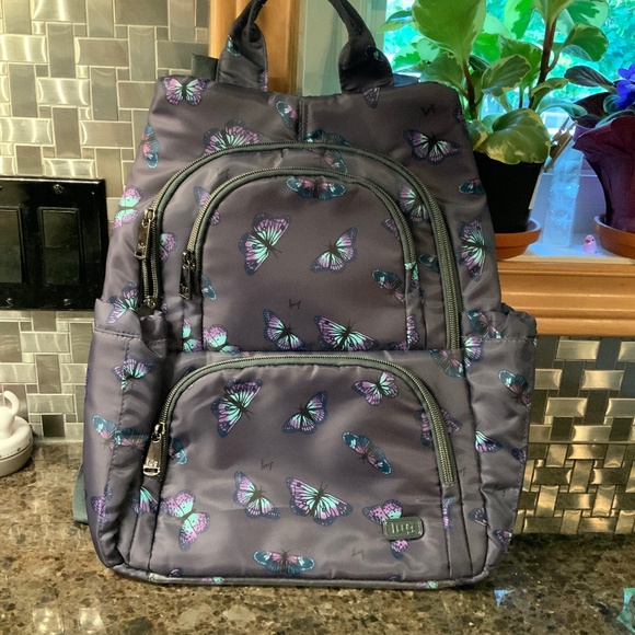 LUG - HATCHBACK - NWOT. BUTTERFLY GREY - Picture 1 of 6